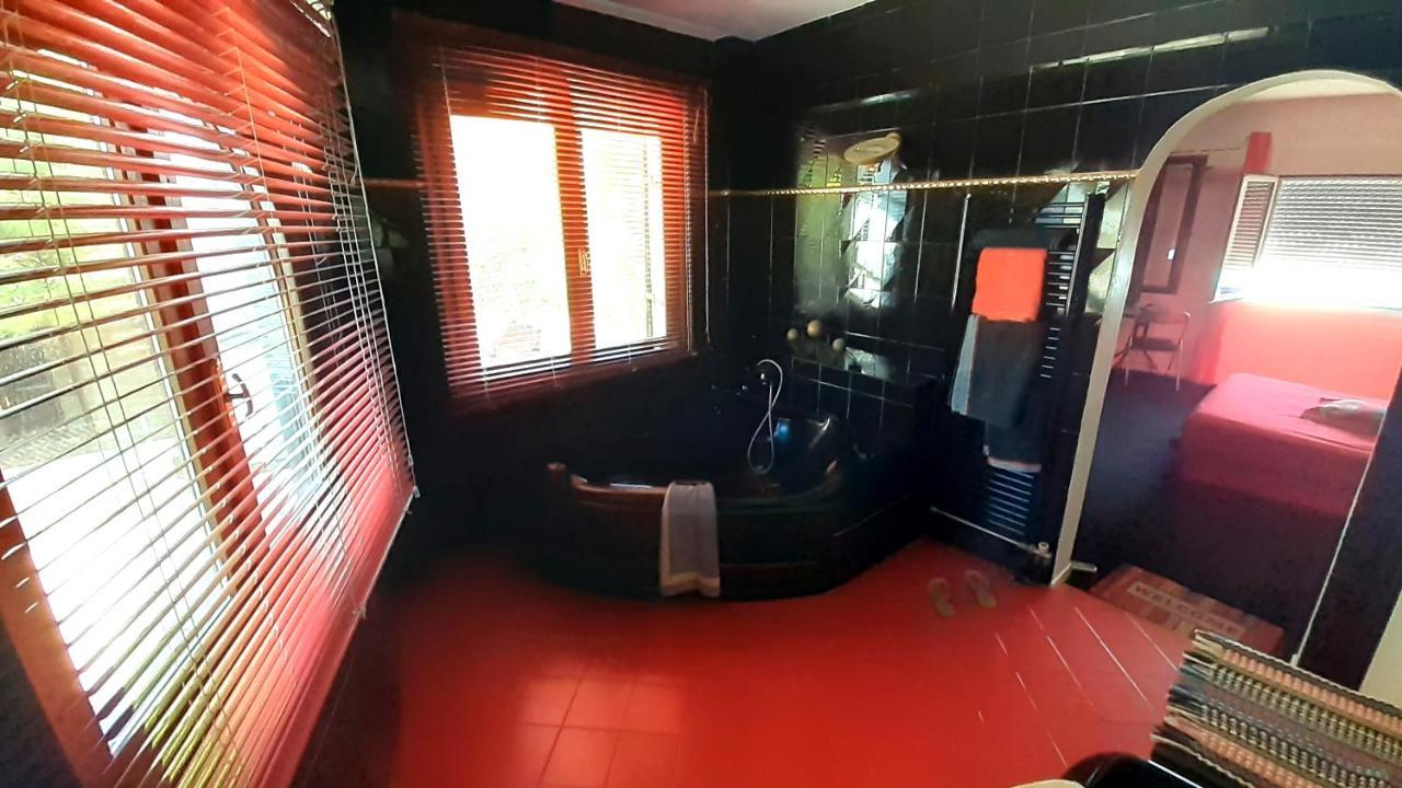 Charly Point Villa เมโธนี ภายนอก รูปภาพ