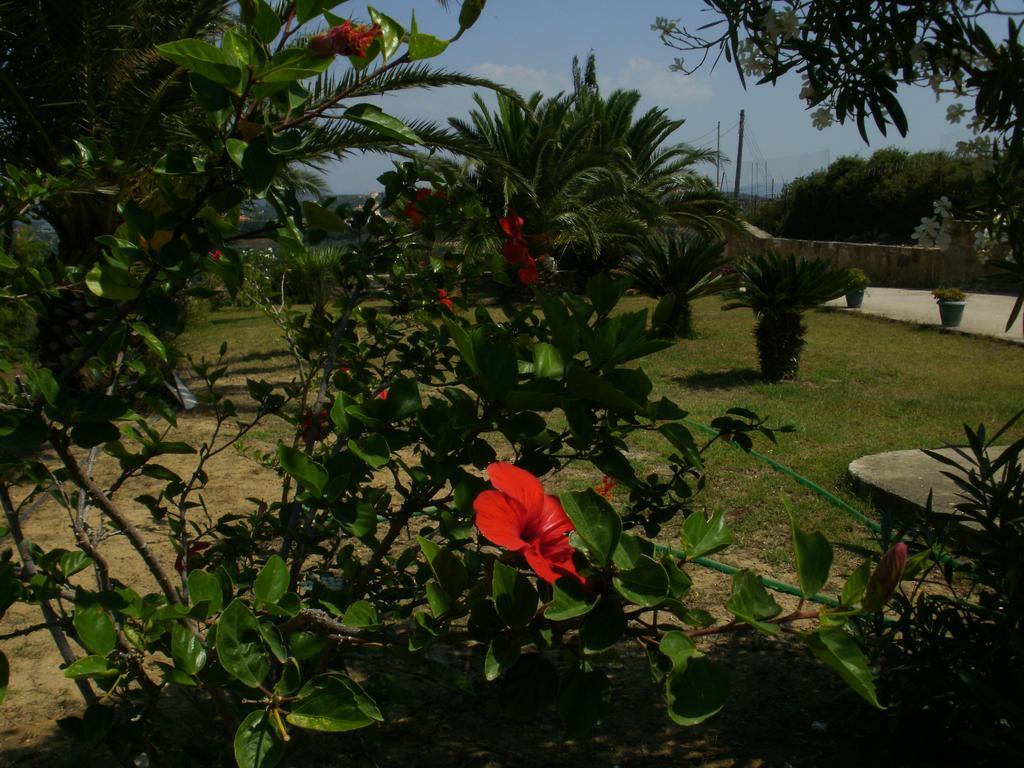 Charly Point Villa เมโธนี ภายนอก รูปภาพ