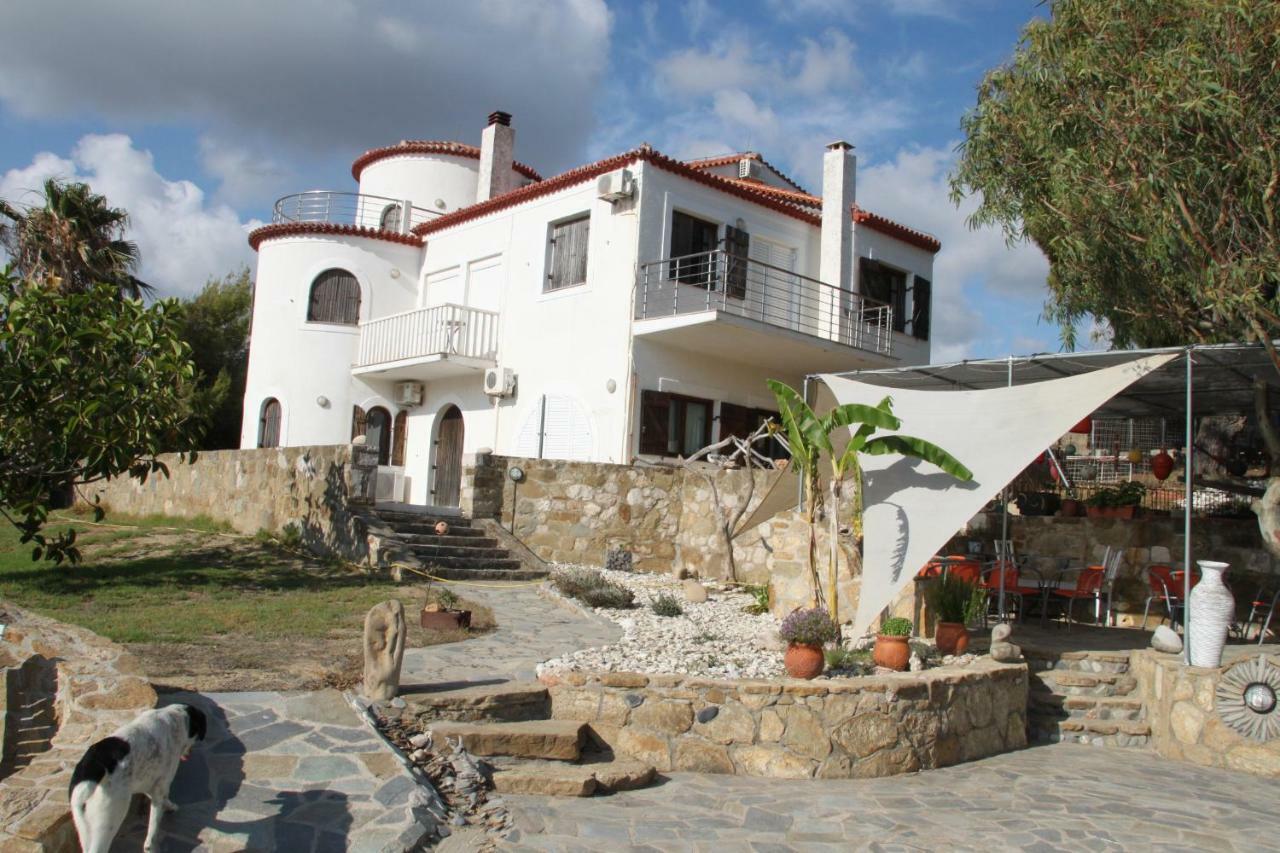 Charly Point Villa เมโธนี ภายนอก รูปภาพ
